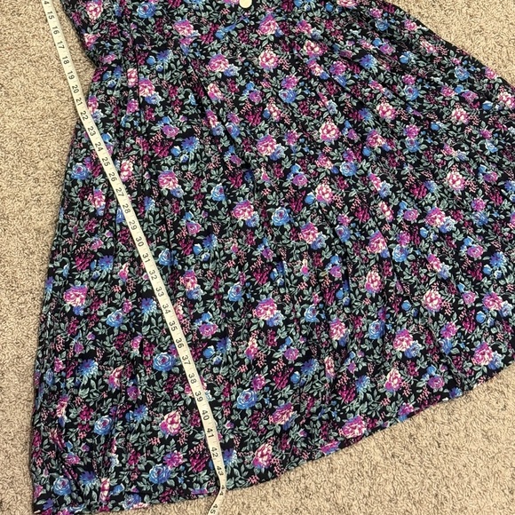 Vintage Floral Black Dress - Picture 6 of 8